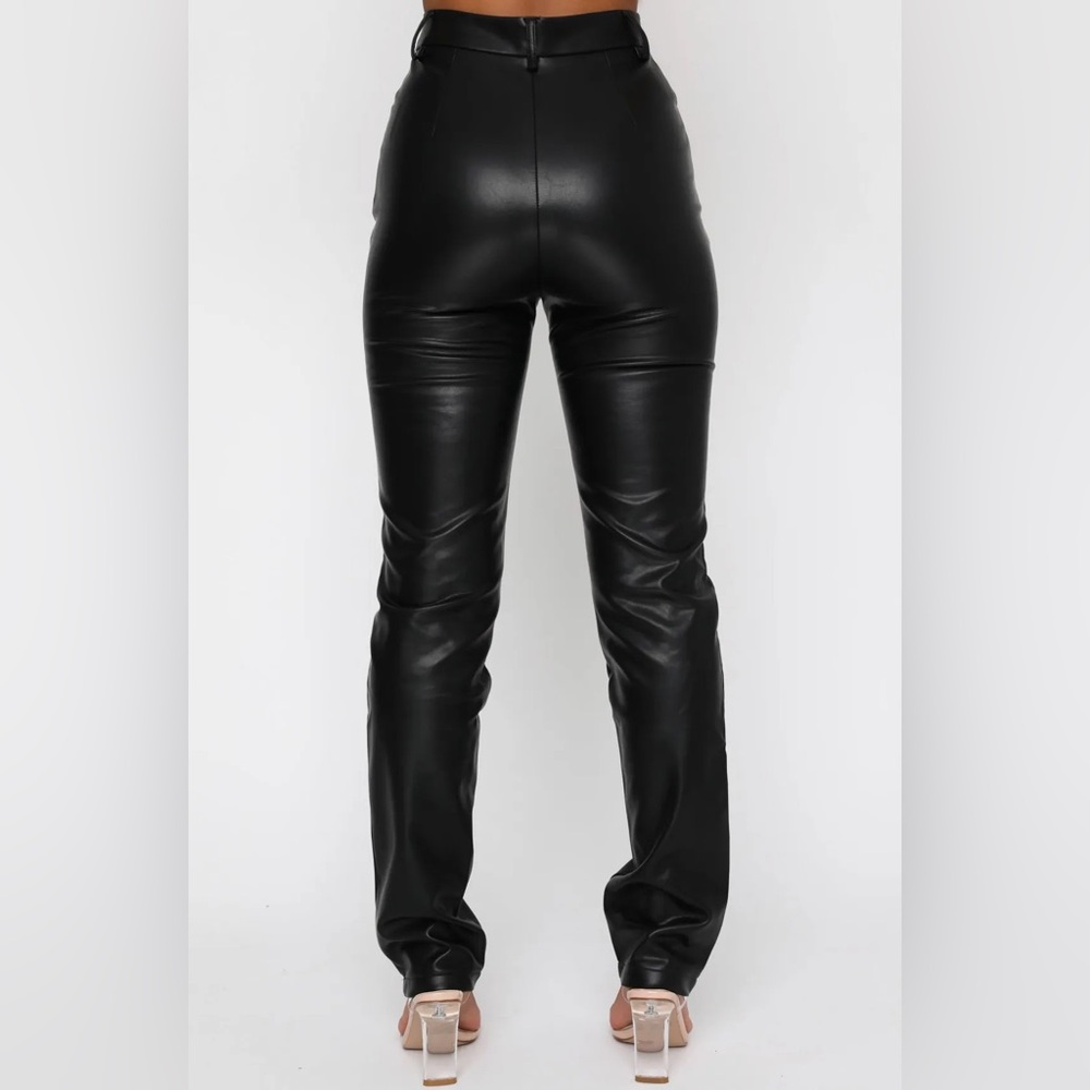 NWT - White Fox You’ve Got It Faux Leather Pants in Black Size XS - Picture 3 of 9